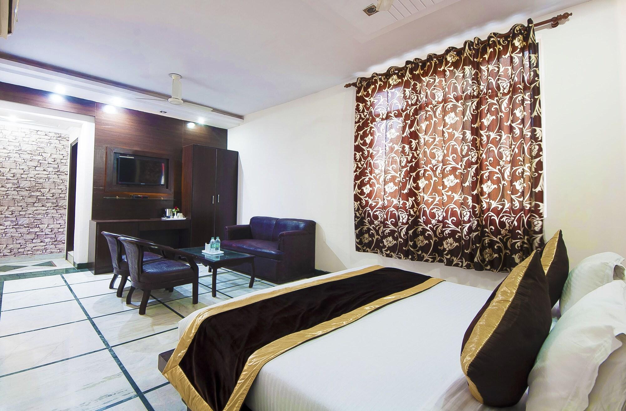 Hotel Apra Inn Yeni Delhi Dış mekan fotoğraf